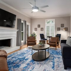 Executive 3-Bed Townhouse w/ 2-Car Garage