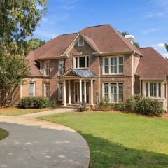 Fairways Abound — Hot Tub · Sleeps 16+ · Estate on the Fairway